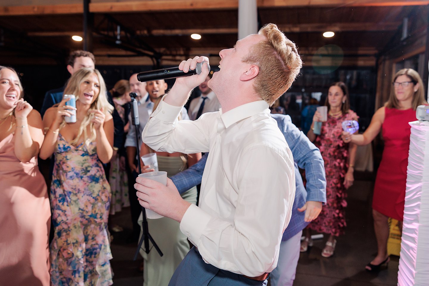 barn sitton hill wedding jennifer stuart photography 0198
